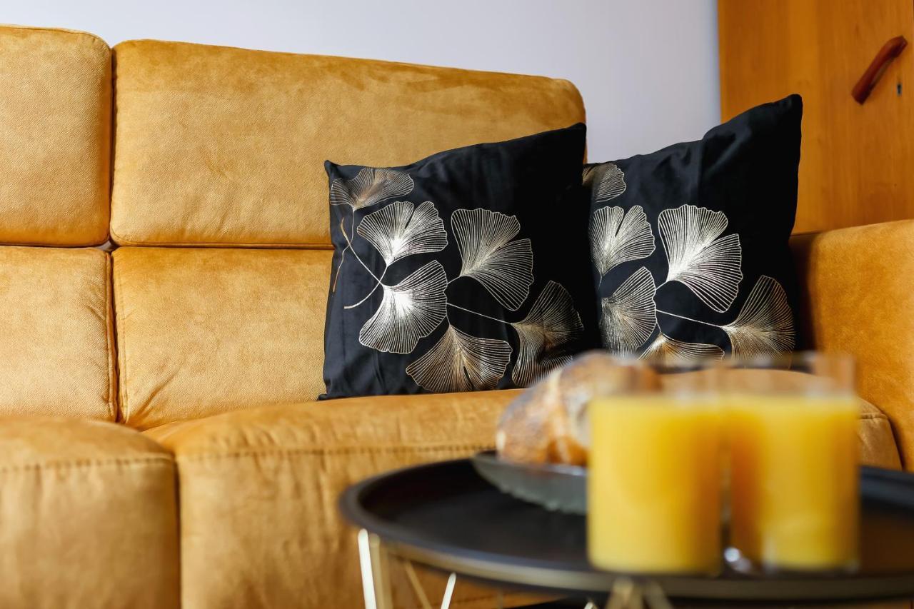 Apartments Osiedle Szkolne Cracow By Noclegi Renters Krasków Eksteriør bilde